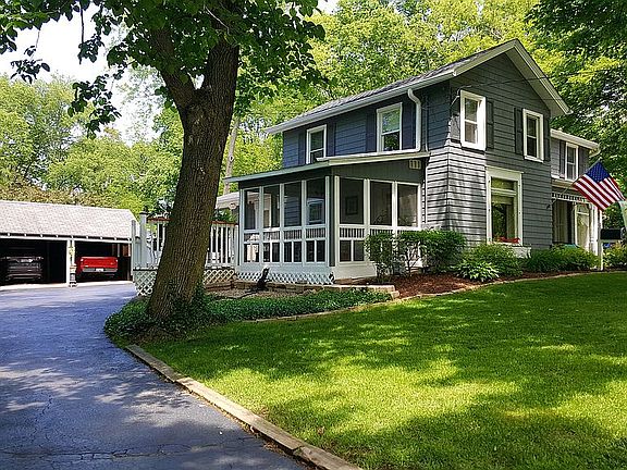 Side Porch & Driveway 
