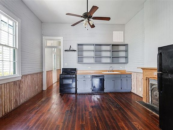5th image of 6121-23 Dauphine St
