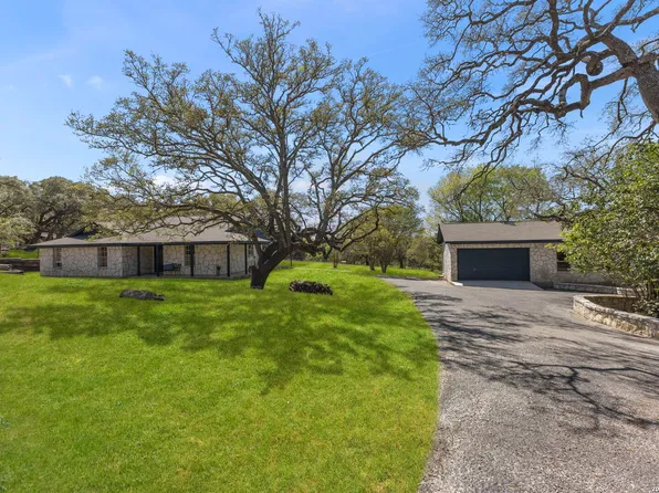 28035 Axis Dr, Boerne, TX 78006