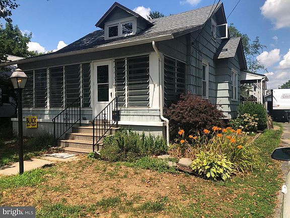 3rd image of 617 New Jersey Ave