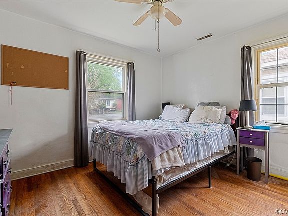 5th image of 1308 Enfield Ave