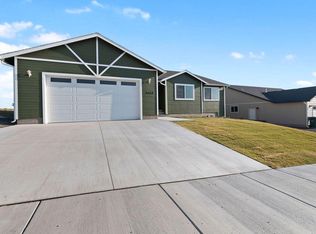 5438 Shalynn Dr, Klamath Falls, OR 97603