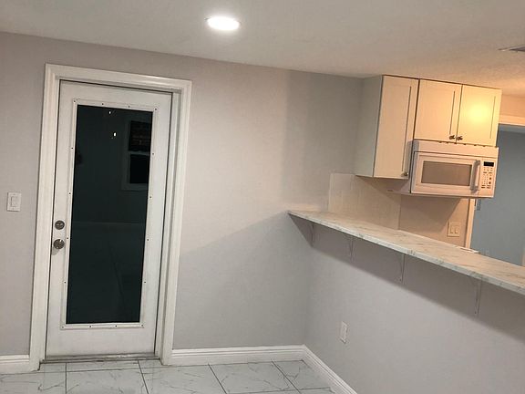 2nd image of 4205 Deleuil Ave