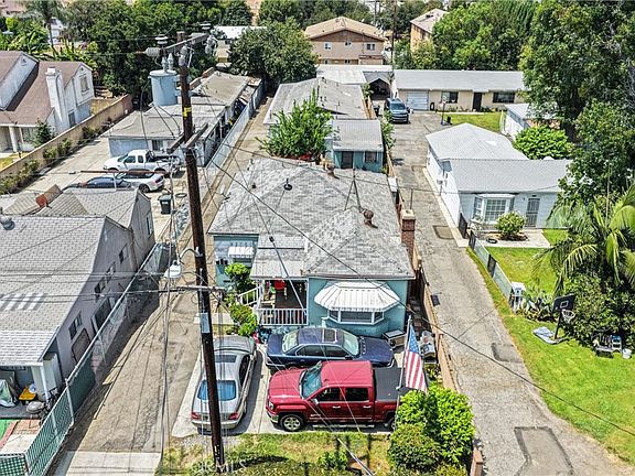 3rd image of 3137 Vane Ave