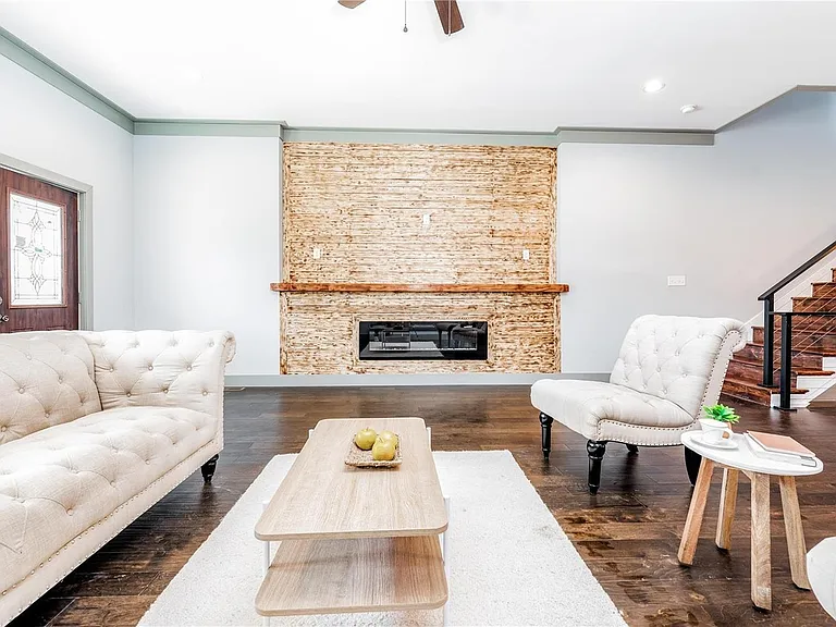 4319 Hunt Ave — Photo 8