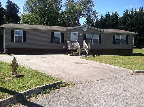 1st image of 7203 Savannah Trace Ln