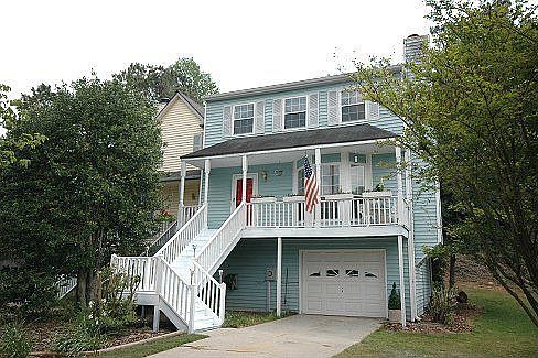 2B/2.5BA towmhome minutes from Cumberland/Galleria.
