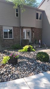 6003 Montevideo Dr UNIT E, Lansing, MI, 48917