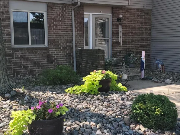 6003 Montevideo Dr Unit E, Lansing, MI 48917