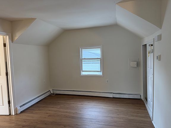 3rd image of 65 Durand Pl APT 3
