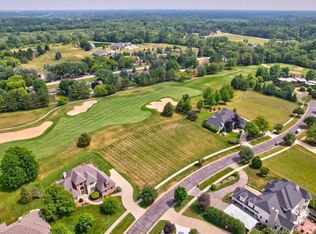 22 E Grove Ct, Freeland, MI 48623