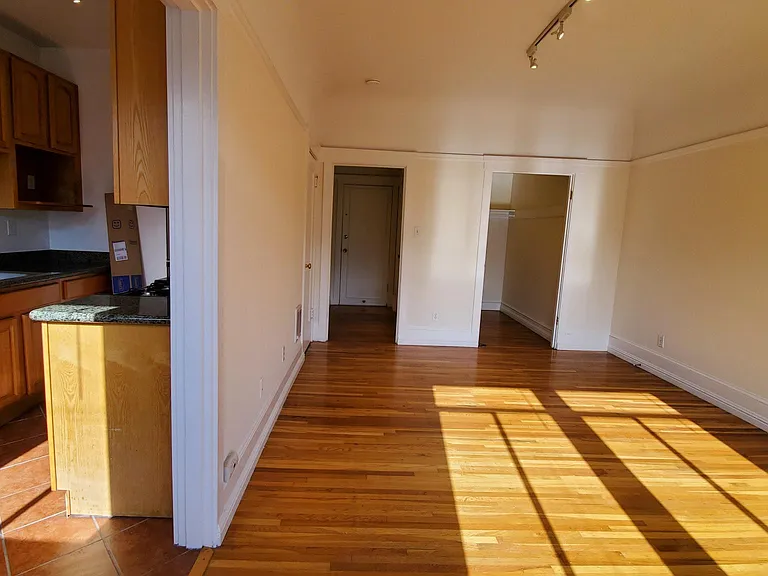 3465 25th St #14 — Photo 2