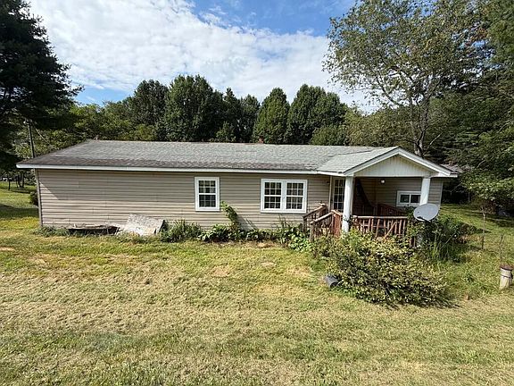 3rd image of 2414 Double Cabin Rd