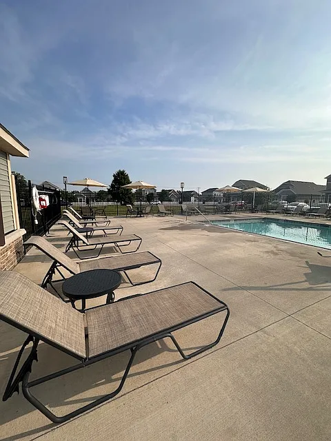3 bed, 2.5 bath, $2,002 — Photo 4