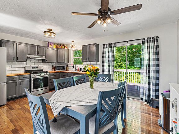 4th image of 2656 Ridgecrest Ln