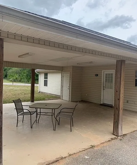10341 W Lake Rd — Photo 2
