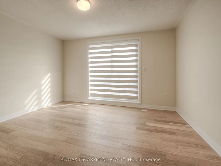 104 Settlers Rd E — Photo 22