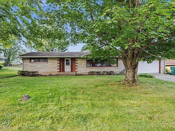 3rd image of 20408 Ozone St