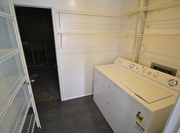 4th image of 4314-4316 Warwick Blvd #B