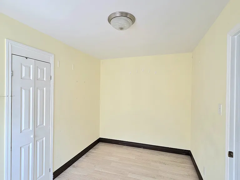 830 S 49th St #6 — Photo 10