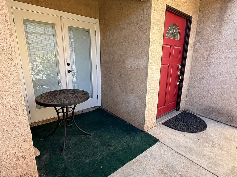 1530 Coronado Ave — Photo 9