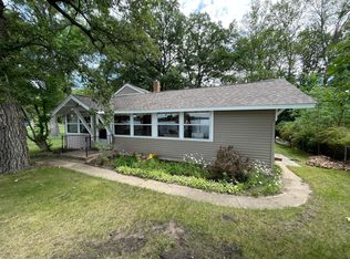15615 Cedar Point Rd, Paynesville, MN 56362