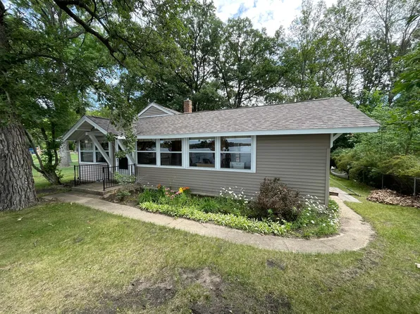 15615 Cedar Point Rd, Paynesville, MN 56362