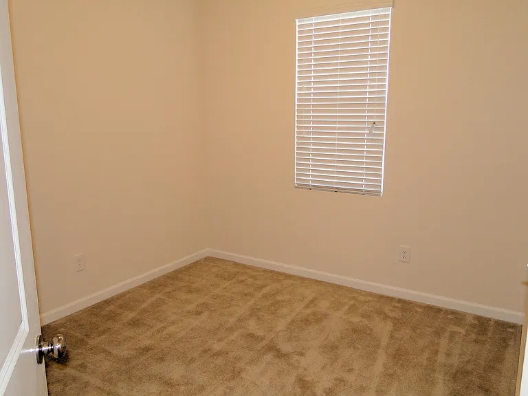 8814 Commons Townes Dr — Photo 12