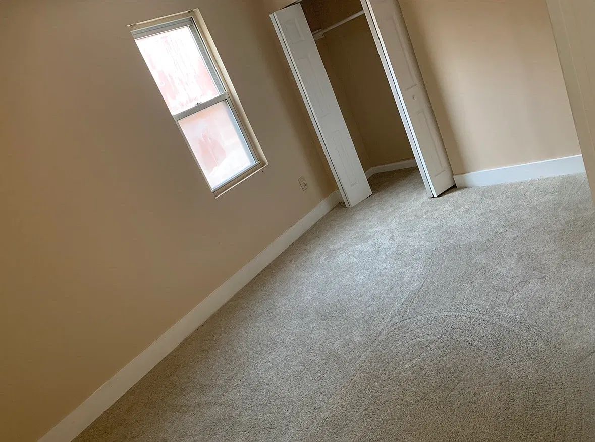 2 bed, 1135 sqft, $1,329 — Photo 3