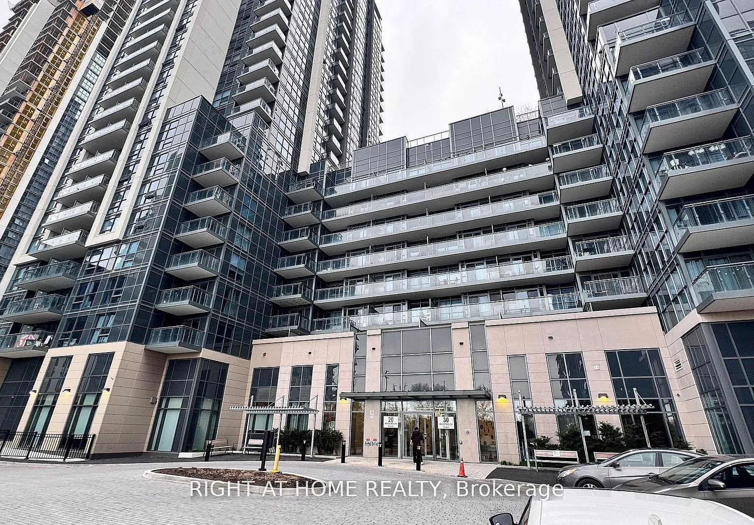 2 bed, $2,050 — Photo 1