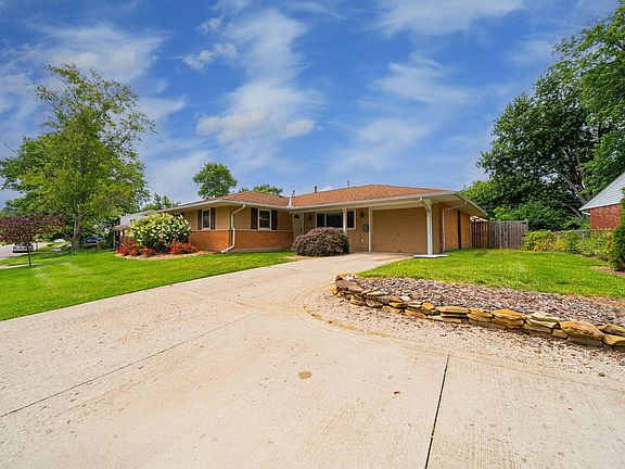 2nd image of 5627 Copenhagen Dr
