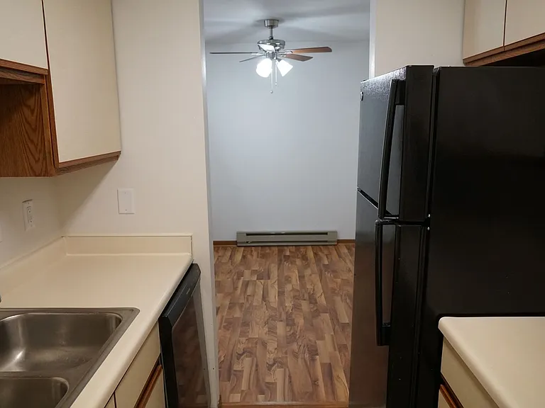 Orchard Village Apartments — Photo 91
