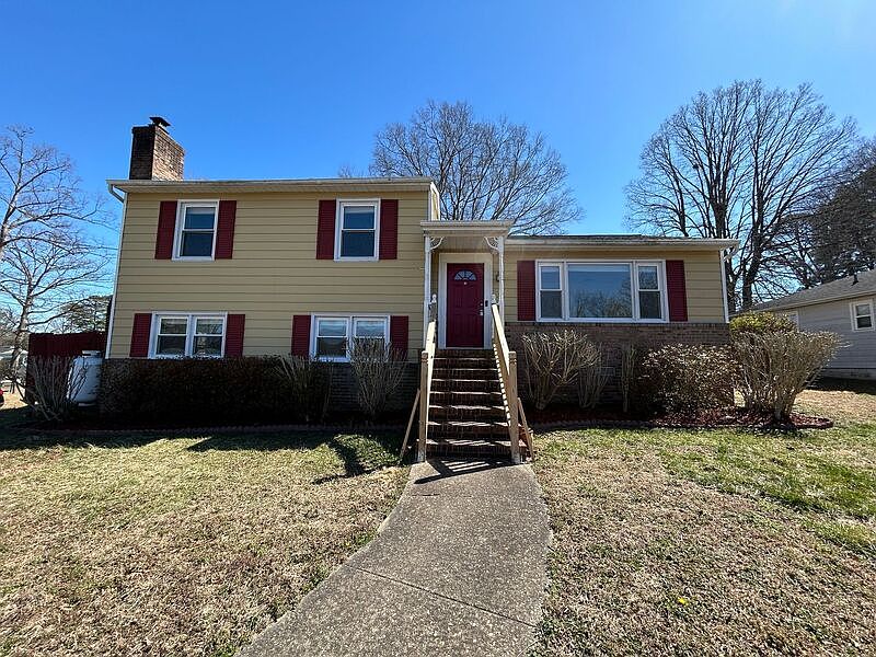 1st image of 3300 Saint Charles St