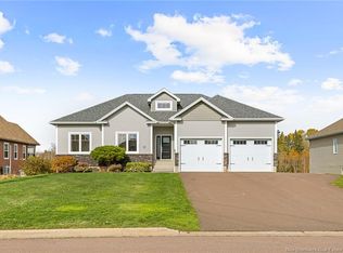 21 Hammond St, Moncton, NB E1A 6C4