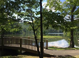 Amber Ct, Jasper, GA 30143