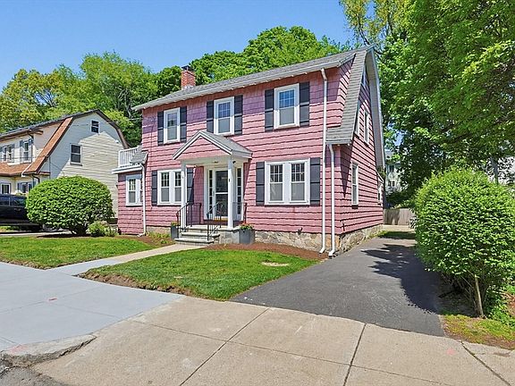 3rd image of 16 Ravenna Rd