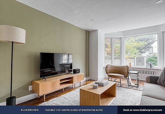3rd image of 310 Hicks St Floor 2