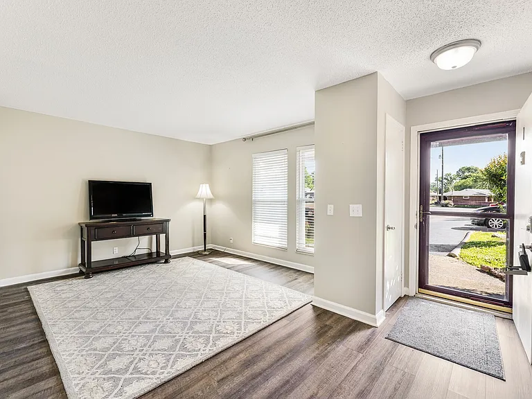 500 Paragon Mills Rd #B1 — Photo 6