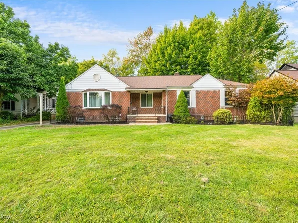 6436 Olde York Rd, Parma Heights, OH 44130