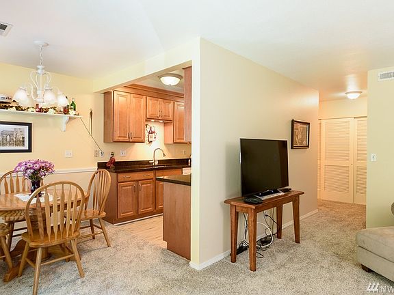 4th image of 14144 74th Pl NE #D