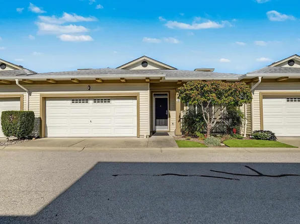 15188 62a Ave #35, Surrey, BC V3S 1W7