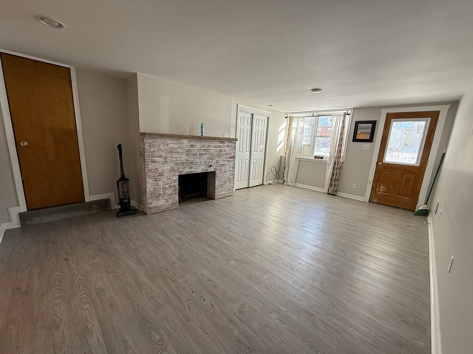 2939 Yale Ave — Photo 3