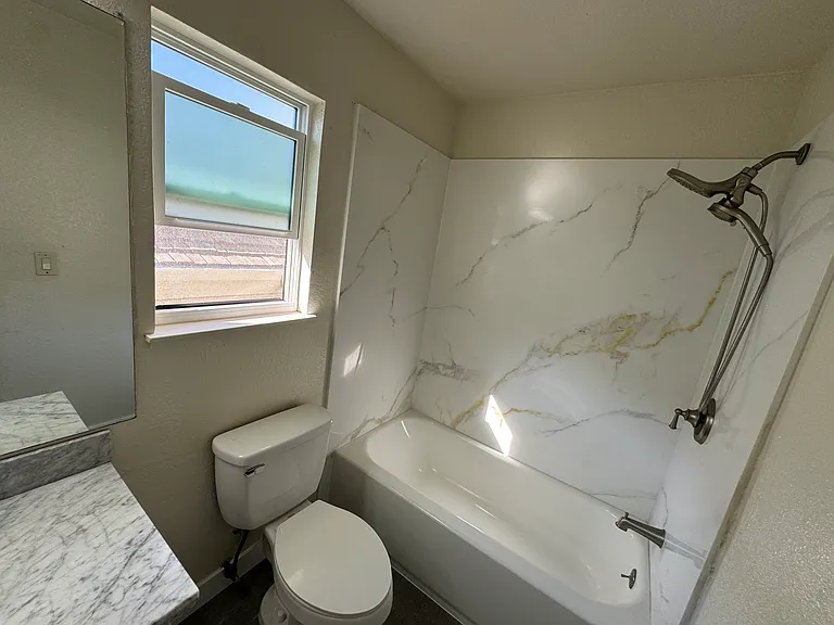 1870 Wembley Ct — Photo 21