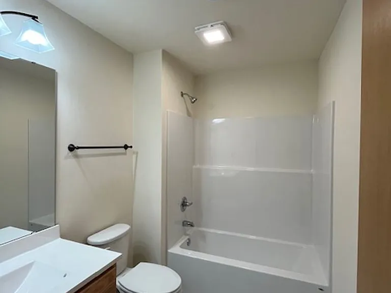 312 Woodcrest Ln — Photo 14