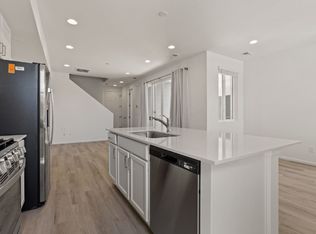6120 Two Leaf Dr, Loveland, CO 80538
