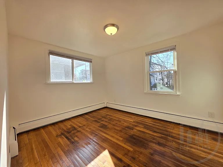  1 Samoset Ave 2b/1b Greatlocale! Garage! Laundry 1petok Spacious! — Photo 8