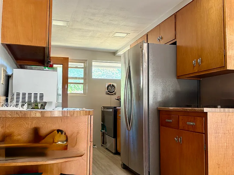503 Hessel Blvd — Photo 14