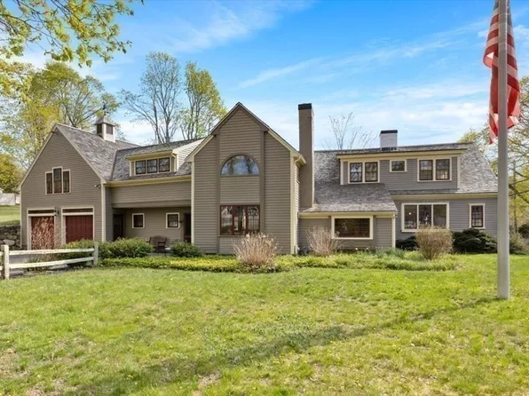 1363 Tremont St, Duxbury, MA 02332