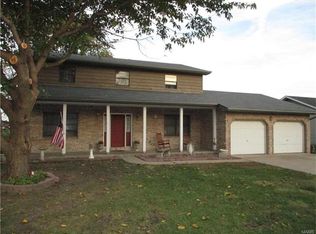 732 Dere Bere Dr, Mascoutah, IL