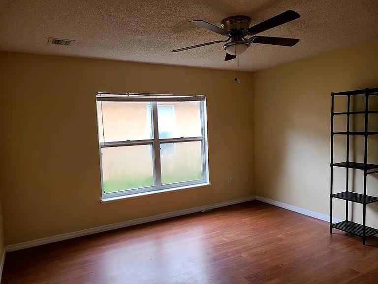 4126 Iveyglen Ave — Photo 7